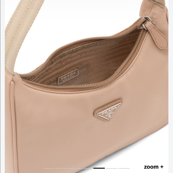 Prada re edition 2000 in cameo beige - Picture 9 of 13